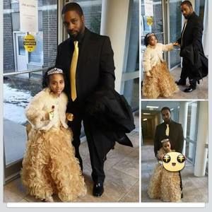 Meet your Posher, Wayne